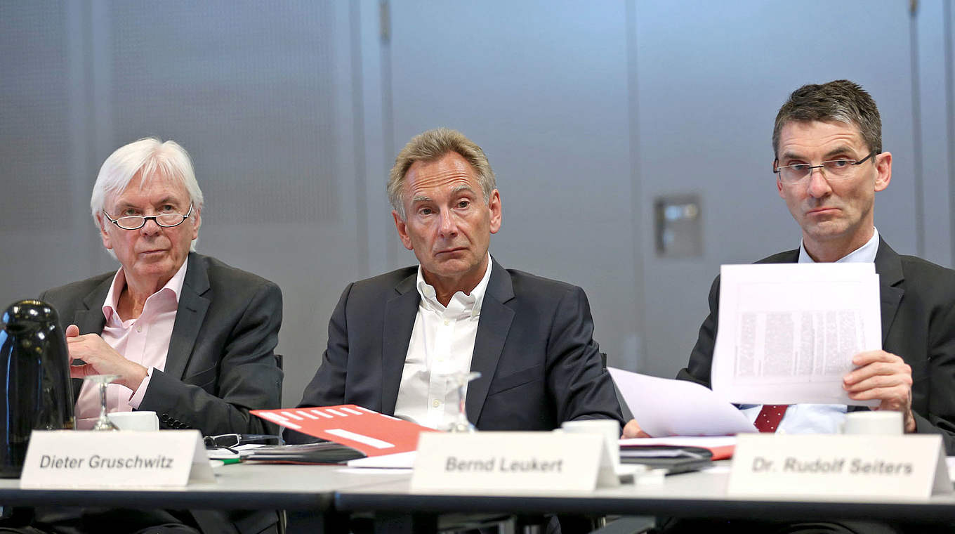 Neu im Kuratorium: der frühere ZDF-Sportchef Gruschwitz und SAP-Vorstand Leukert © 