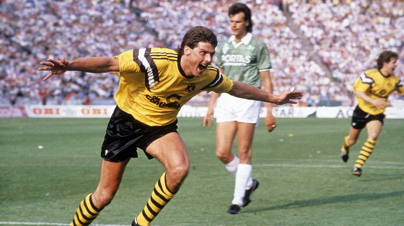 Pokalheld von 1989: Dickel trifft doppelt beim Finalsieg gegen Werder Bremen © imago/Horstmüller