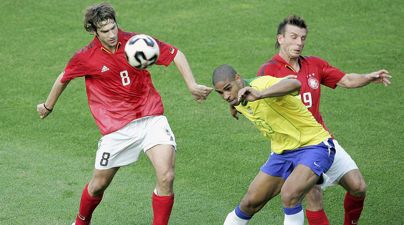 Erinnerung an 2005: Volle Stadien, jugendlicher Schwung, rote Trikots und der dritte Platz © 2005 Getty Images