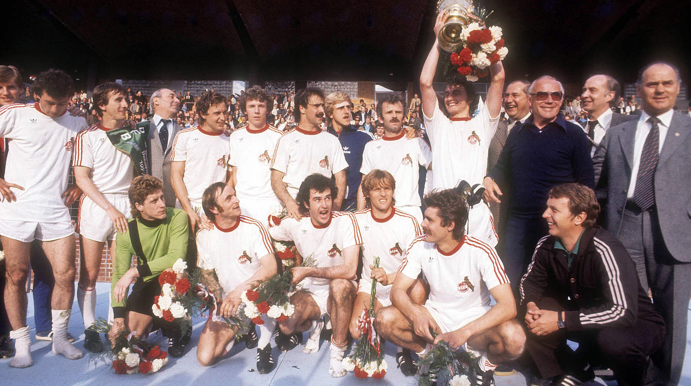 Wiederholungsfinale 1977 Köln holt Pokal, Müller den Torrekord DFB