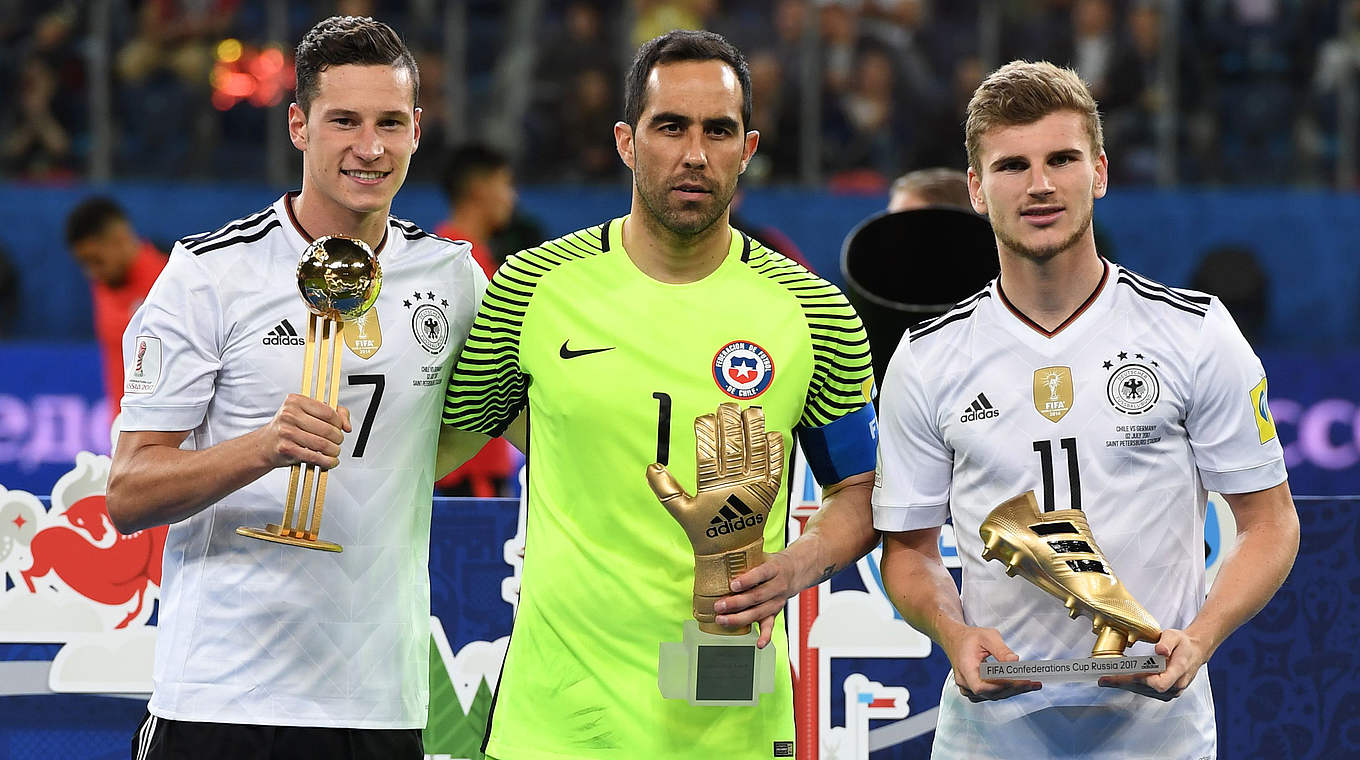 Ausgezeichnet: Draxler (l.) erhält den "Goldenen Ball", Werner (r.) den "Goldenen Schuh" © 2017 Getty Images