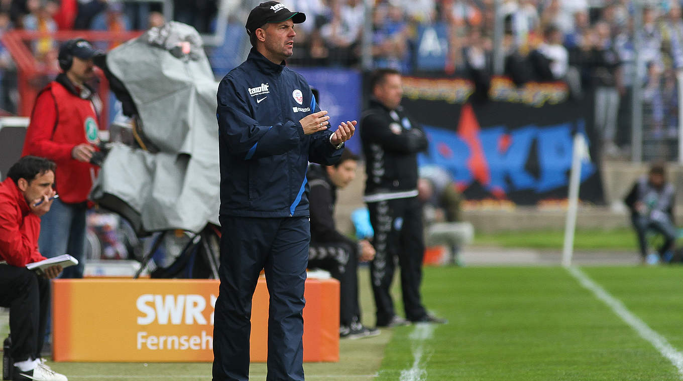 "Ich habe kein Neuland betreten": Fascher als Trainer von Hansa Rostock 2013 © 2013 Getty Images