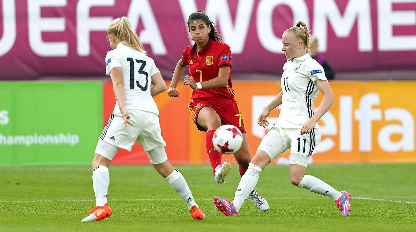 2:0 im Gruppenspiel: Nur Siege für Anna Gerhardt (r.) und die deutschen U 19-Frauen © ©SPORTSFILE