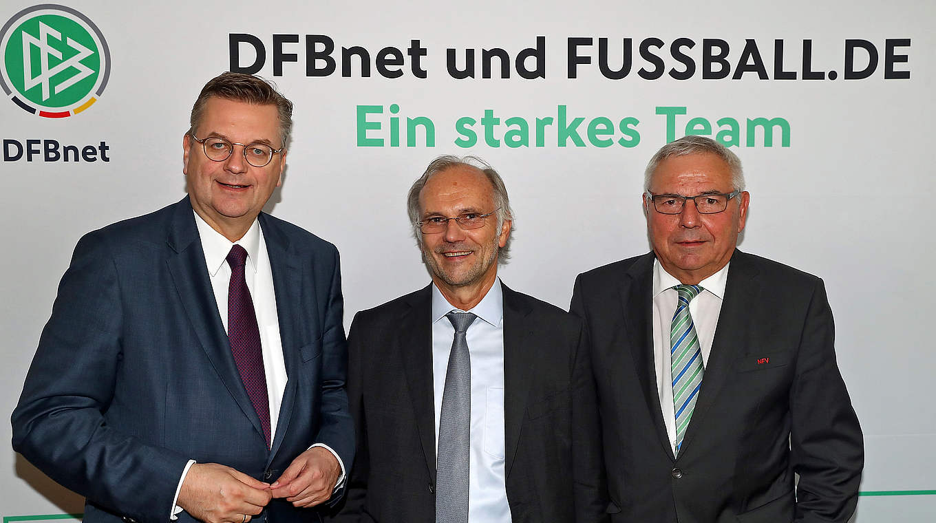Beim Empfang zu "15 Jahre DFBnet": DFB-Präsident Grindel, Gärtner und Rothmund (v.l.) © 2017 Getty Images