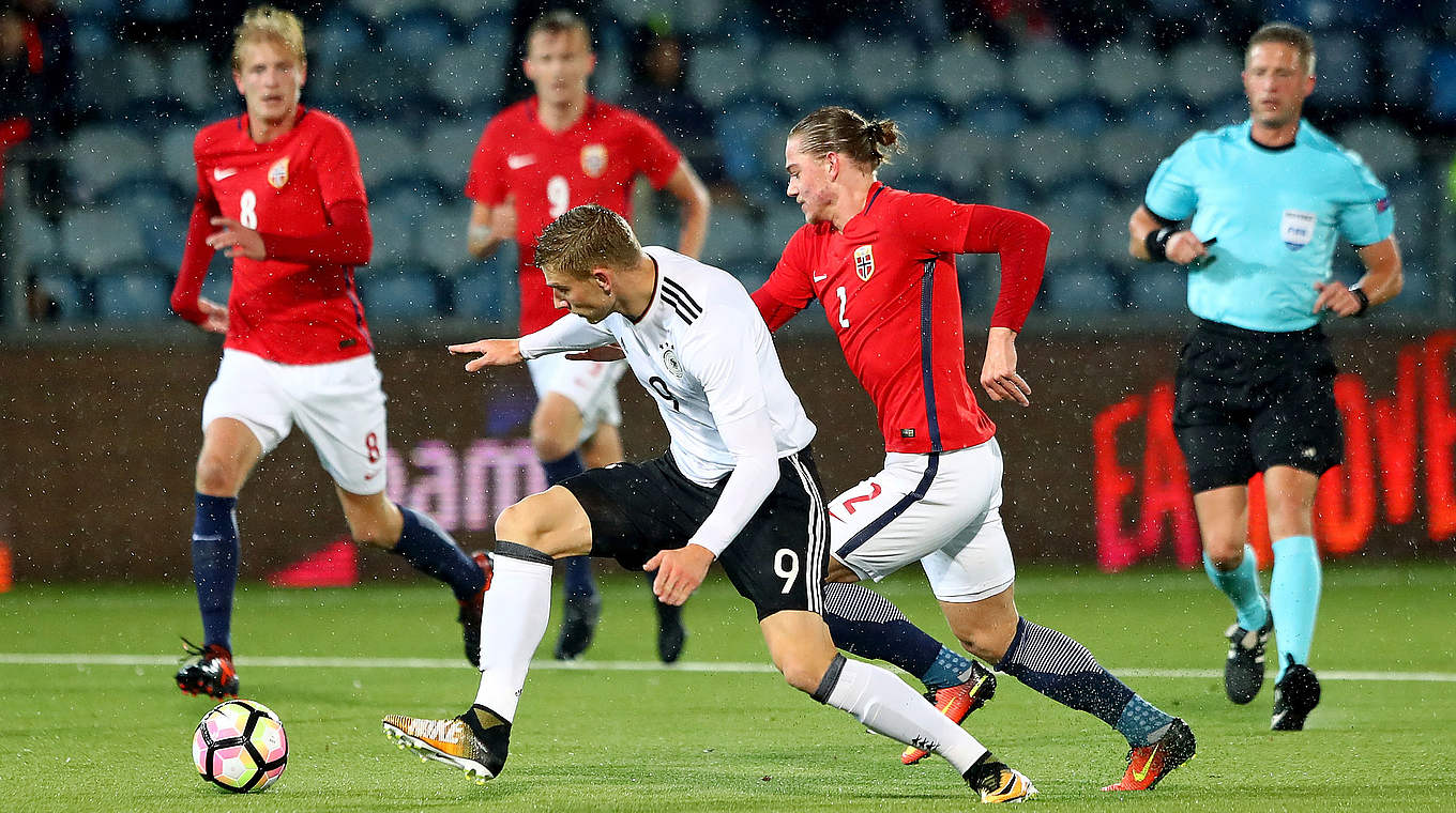 Niederlage mit der U 21 in Norwegen: Angreifer Felix Platte (v.l.) © 2017 Getty Images