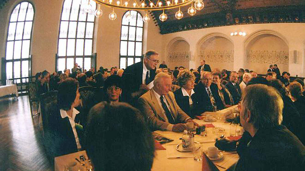 1999 Club 100 Hall of Fame Anerkennung Ehrenamt