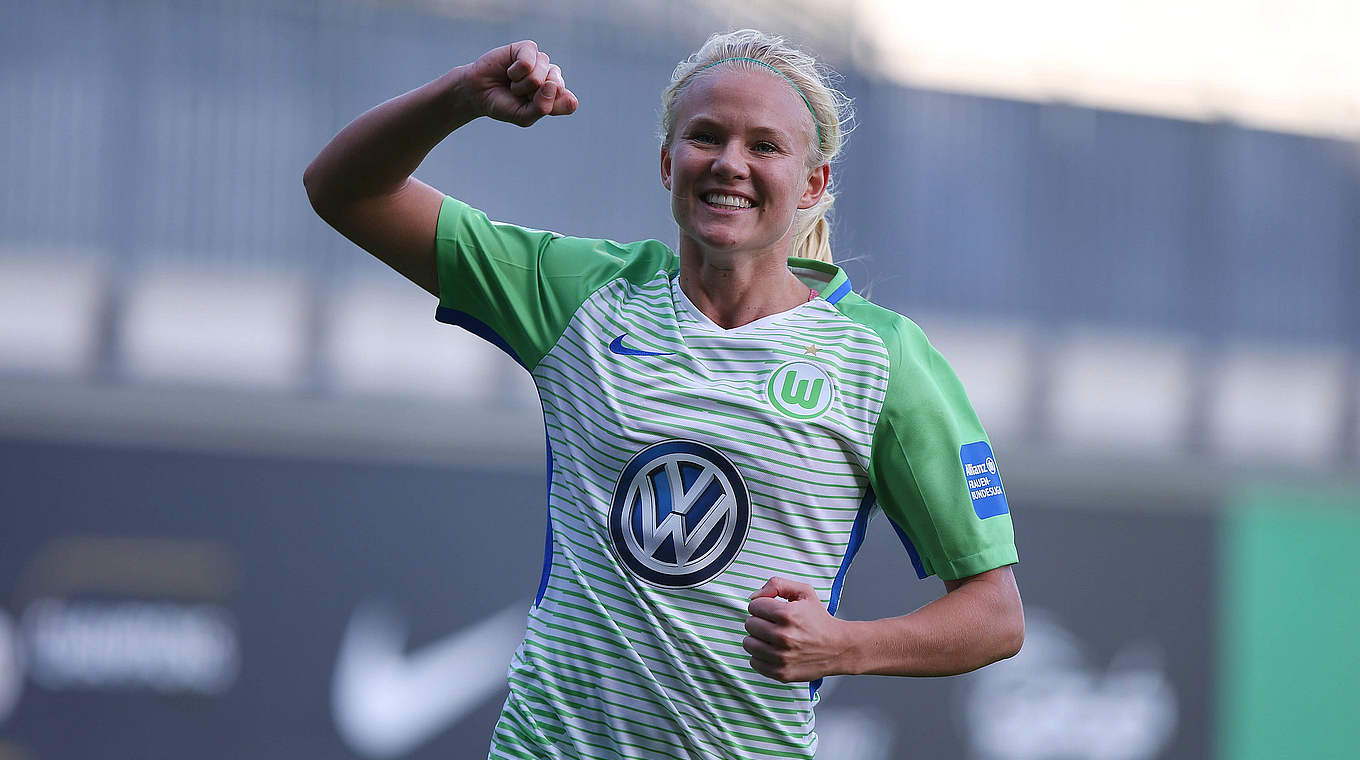 Trifft bei Wolfsburgs Sieg gegen Sand: Stürmerin Pernille Harder © imago/regios24