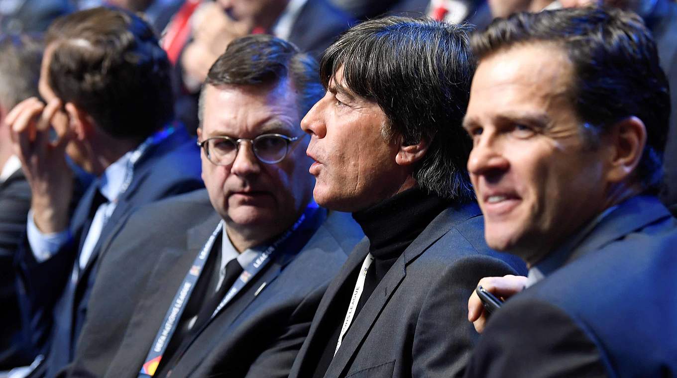 "Es ist die stärkste Gruppe": DFB-Präsident Reinhard Grindel (3.v.r.) zur Nations League © 2018 Getty Images