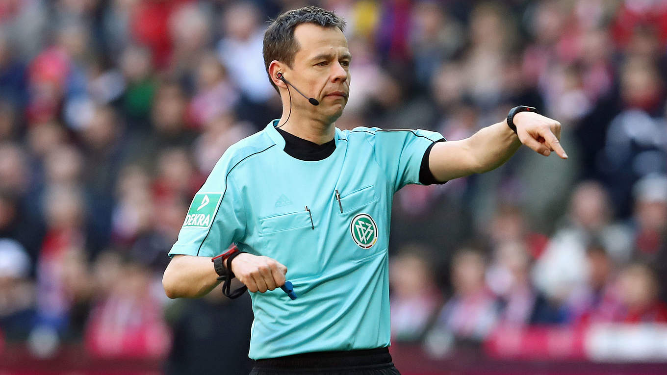 Schmidt Leitet Pokalviertelfinale Paderborn Gegen FC Bayern DFB 