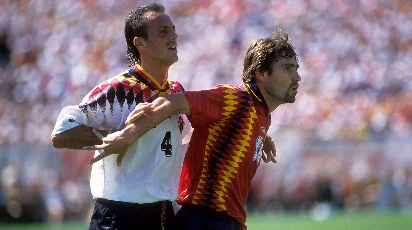 Duell in der Hitze von Chicago: Jürgen Kohler (l.) und Julio Salinas bei der WM 1994 © imago sportfotodienst