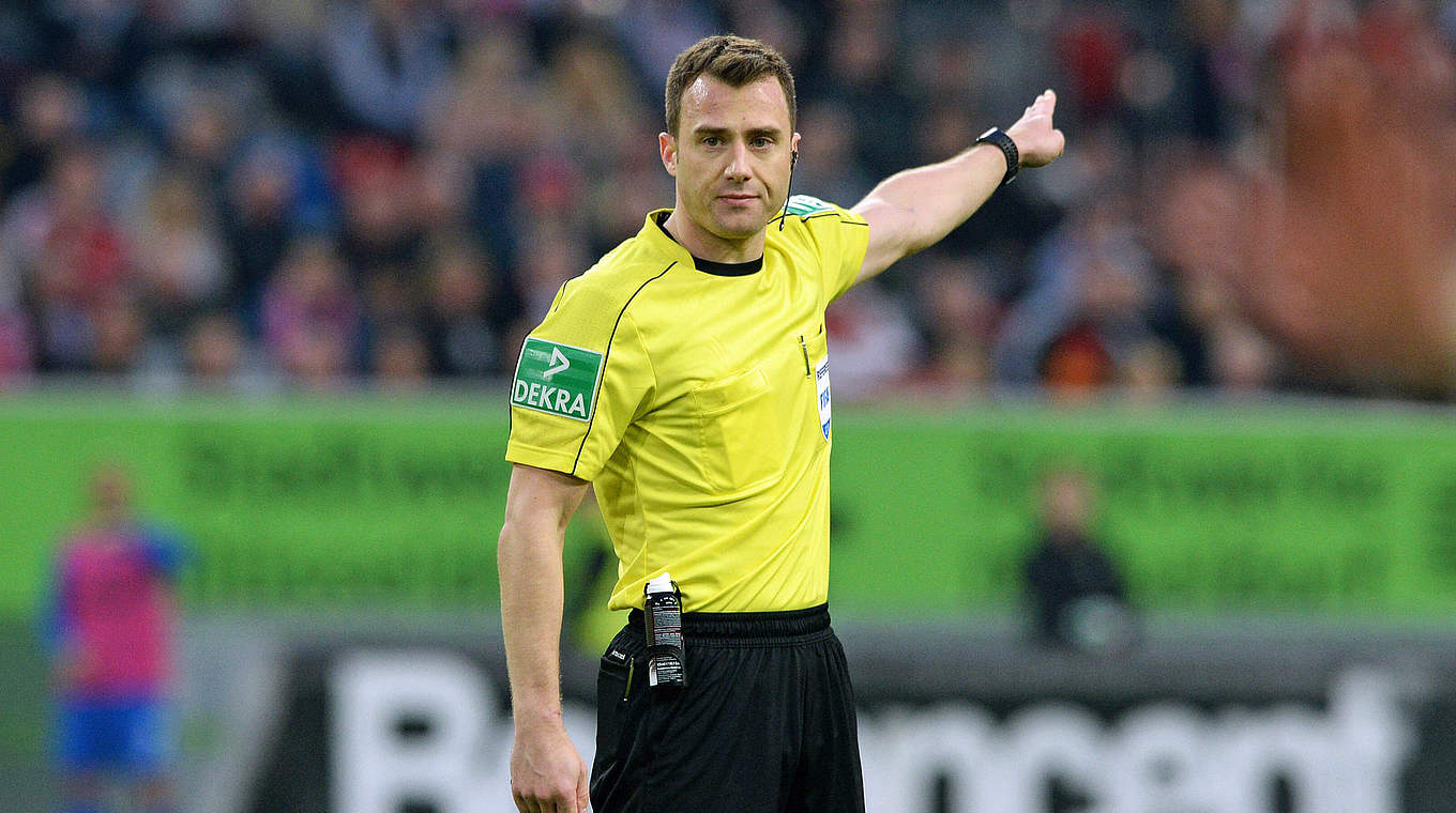 Referee Felix Zwayer: "Im Berliner Olympiastadion amtiere ich als Berliner ja sonst nicht" © imago/Uwe Kraft