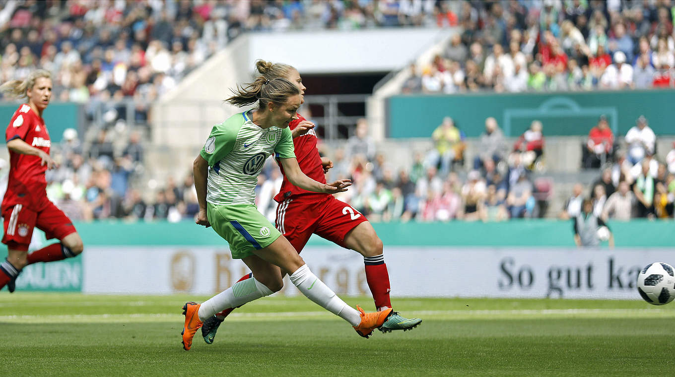 Großchance: Wolfsburgs Carolin Hansen (2.v.r.) scheitert knapp © 2018 Getty Images