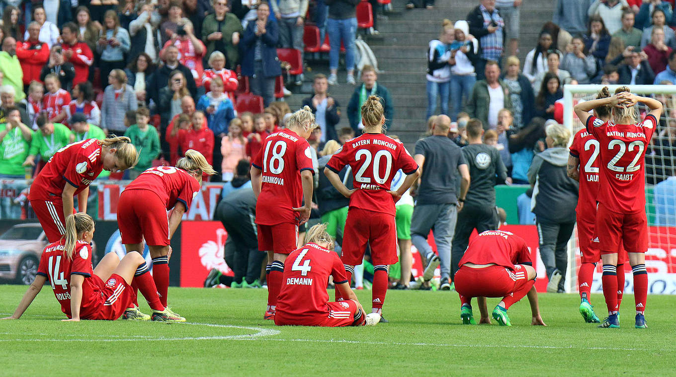 "Es ist bitter, bitter, bitter": der FC Bayern zeigt sich nach der Finalniederlage enttäuscht © imago/Eibner