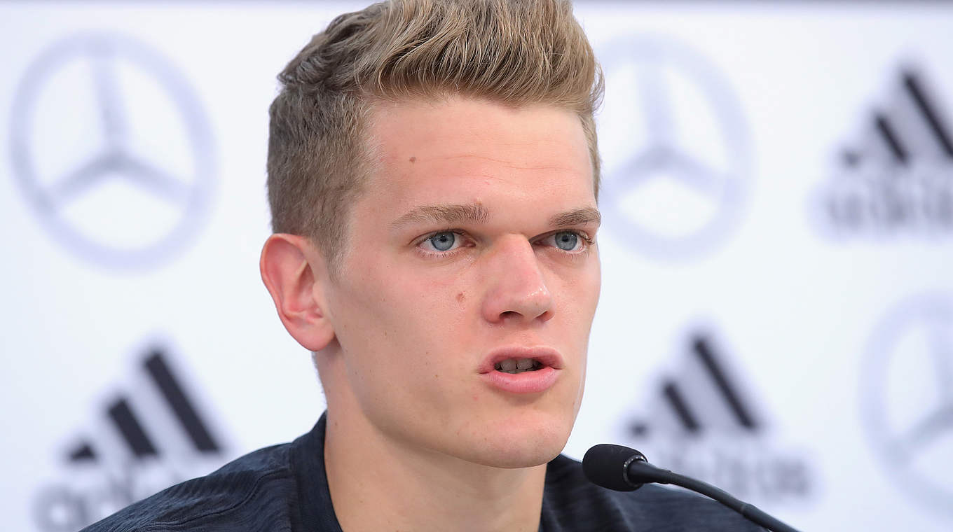 Ginter « Nous nous sommes parlé » DFB Deutscher FußballBund e.V.