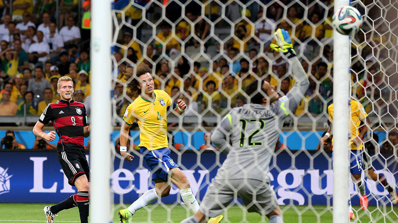 Германия 1 июля. Бразилия Германия 1-7. Полуфинал Бразилия Германия. Бразилия Германия полуфинал ЧМ. Полуфинал 2014 Германия Бразилия счет.