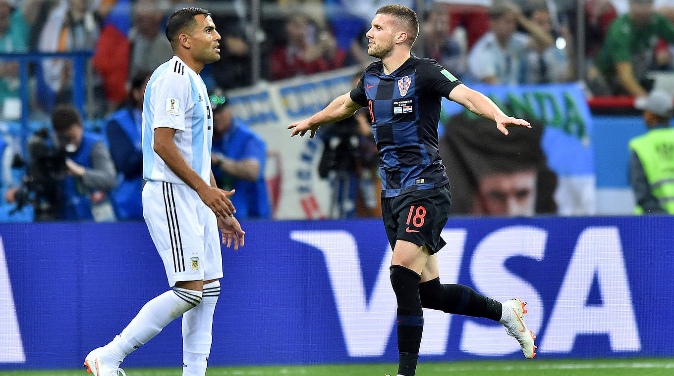 Kroatien nach 30 gegen Argentinien vorzeitig im Achtelfinale DFB