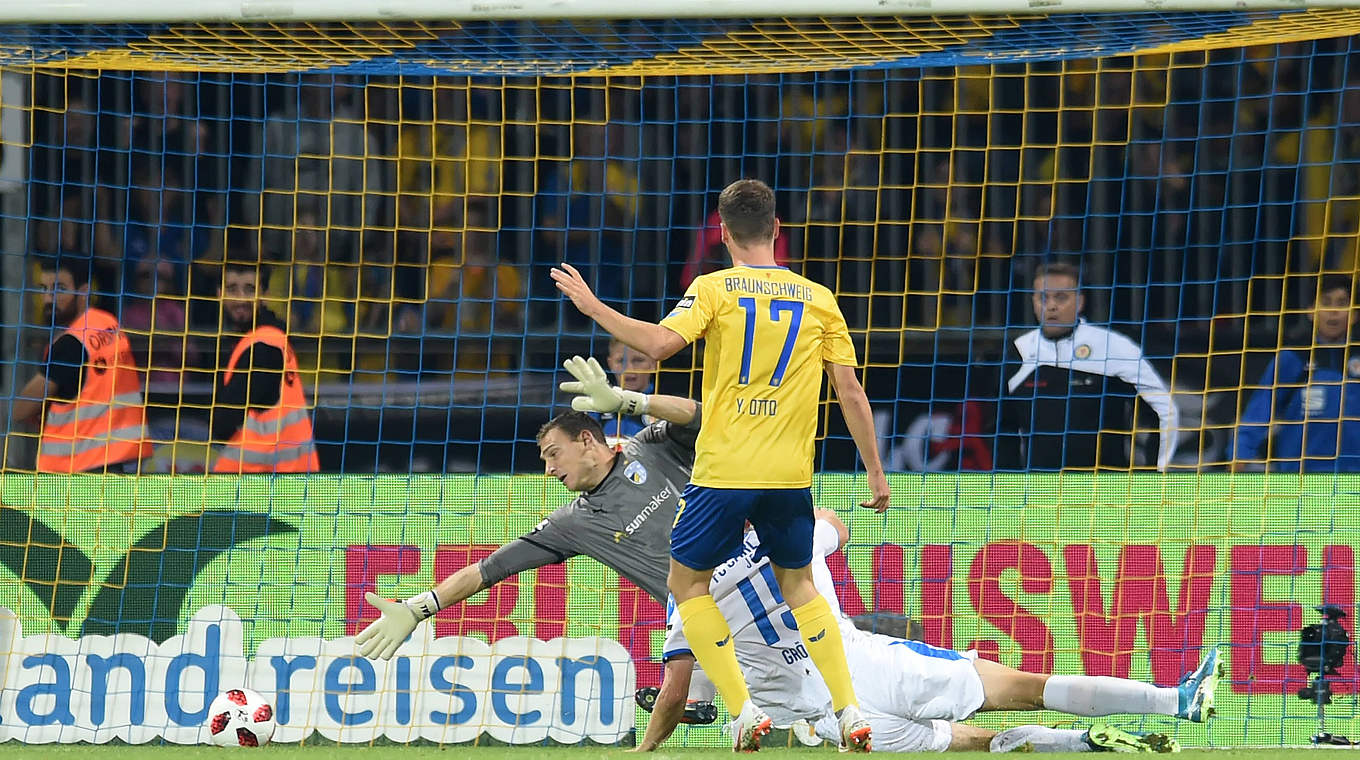 Matchwinner: Braunschweigs Yari Otto schiebt in der Schlussphase zum 1:0 ein © imago/osnapix