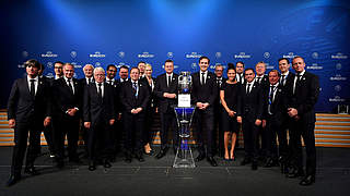 Zufriedene Gesichter: Die DFB-Delegation in Nyon © Getty Images