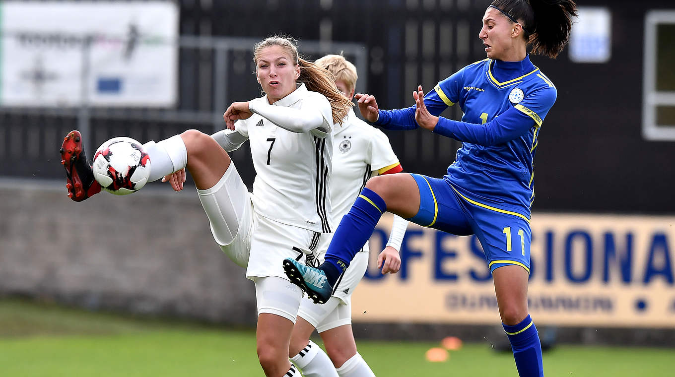 Trägt mit ihren Toren zum Erfolg der deutschen U 19 bei: Melissa Kössler (l.) © 2018 Getty Images