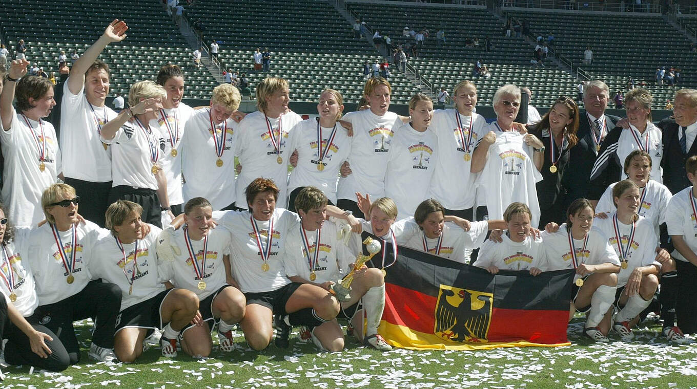 Erster WM-Titel für die DFB-Frauen: Deutschland wird 2003 Weltmeister in den USA © Bongarts