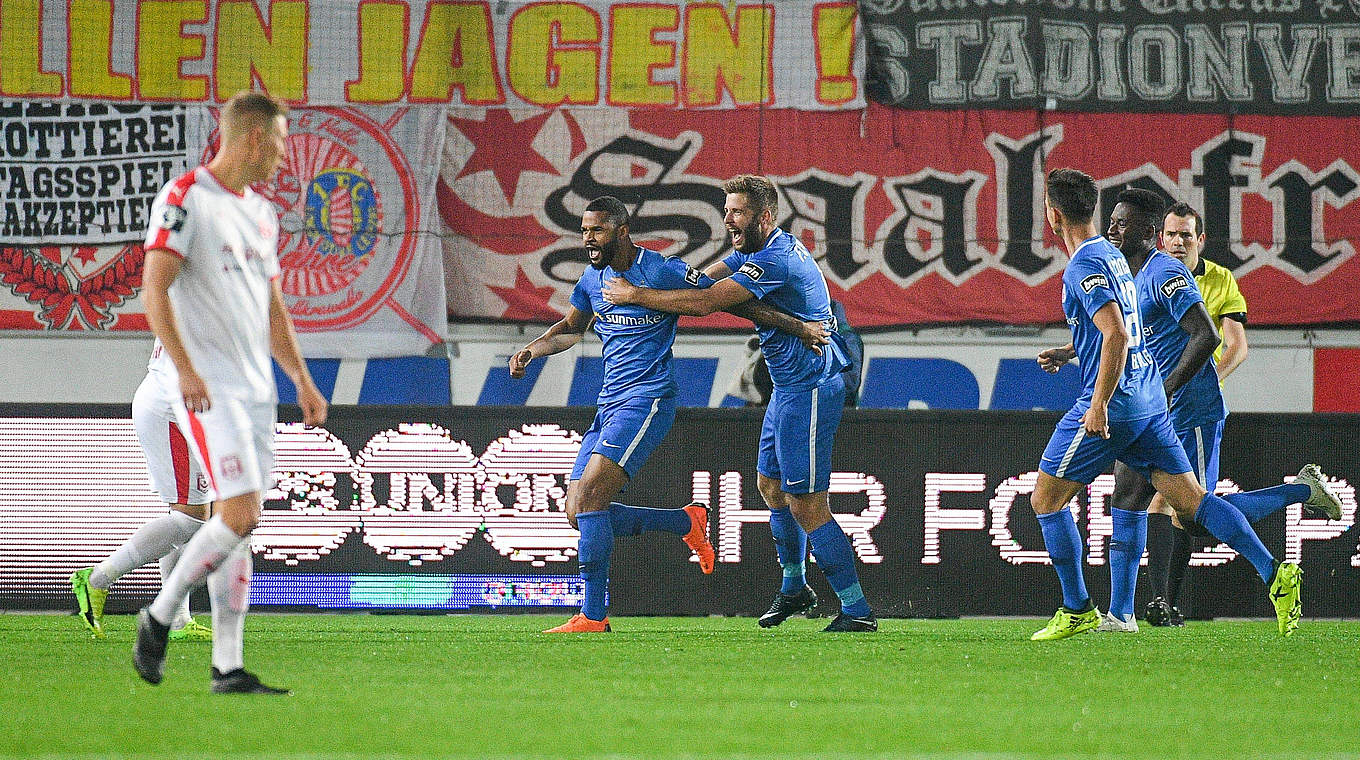 Rostock gewinnt 10 in Halle DFB Deutscher FußballBund e.V.