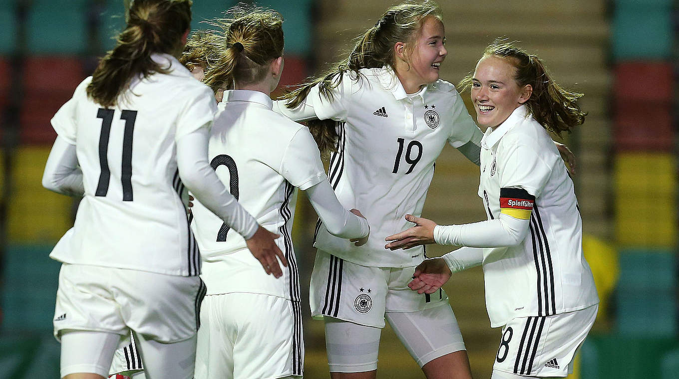 Jubel bei der U 16: Das erste von zwei Spielen gegen Dänemark gewonnen © Getty Images