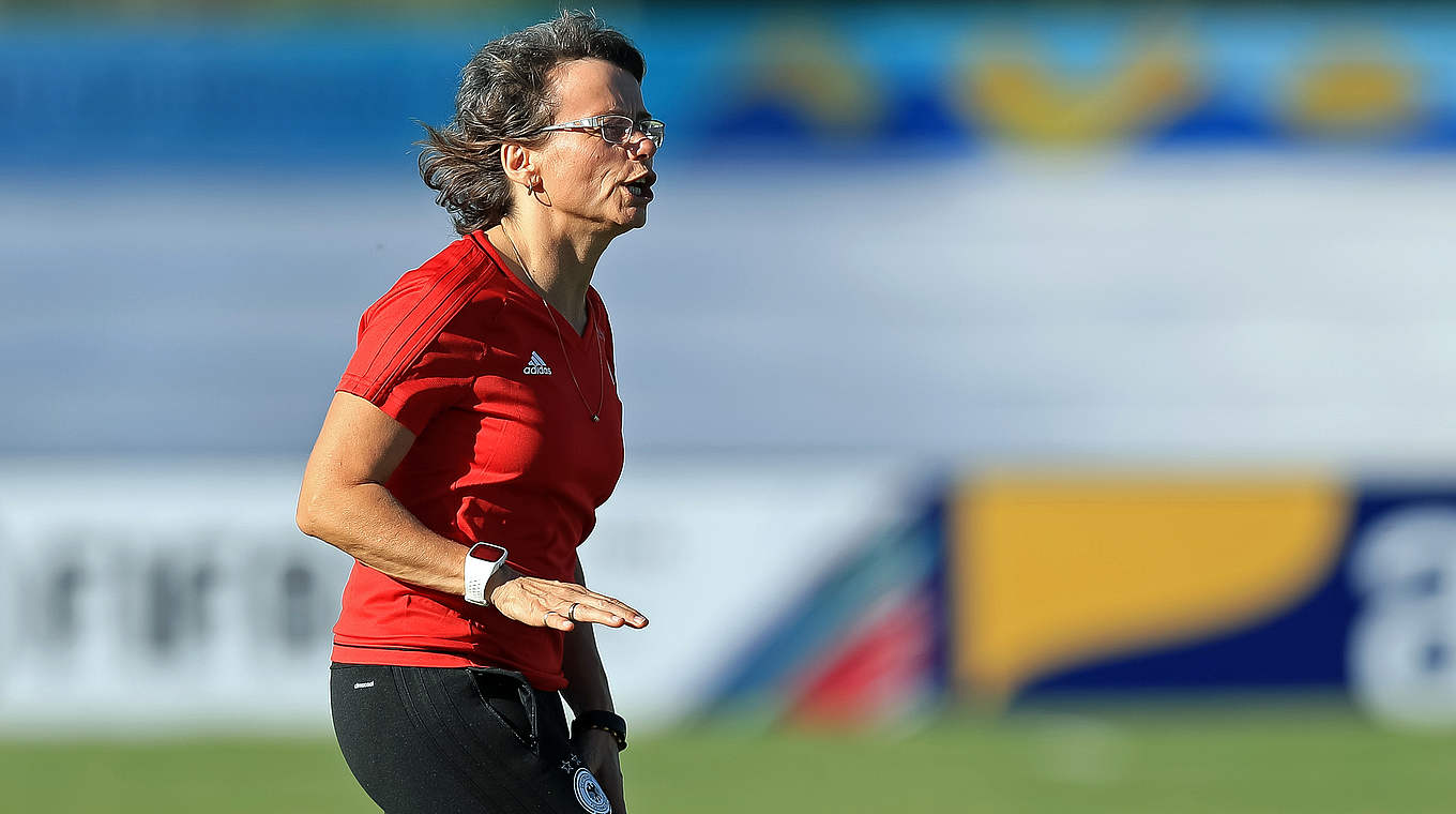 DFB-Trainerin Ulrike Ballweg: "Die USA wird alles tun, um unser Spiel zu zerstören" © 2018 FIFA