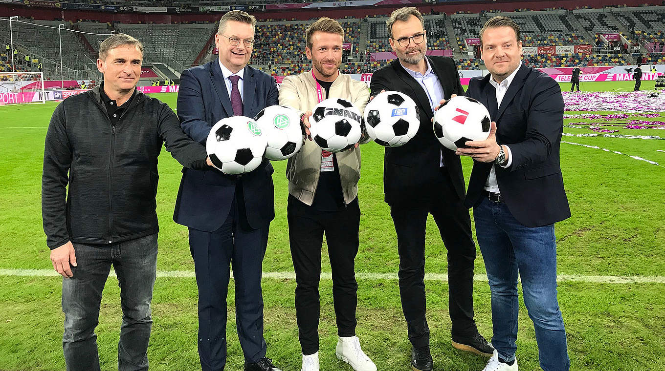 DFB gibt TV-Rechtevereinbarung bekannt DFB