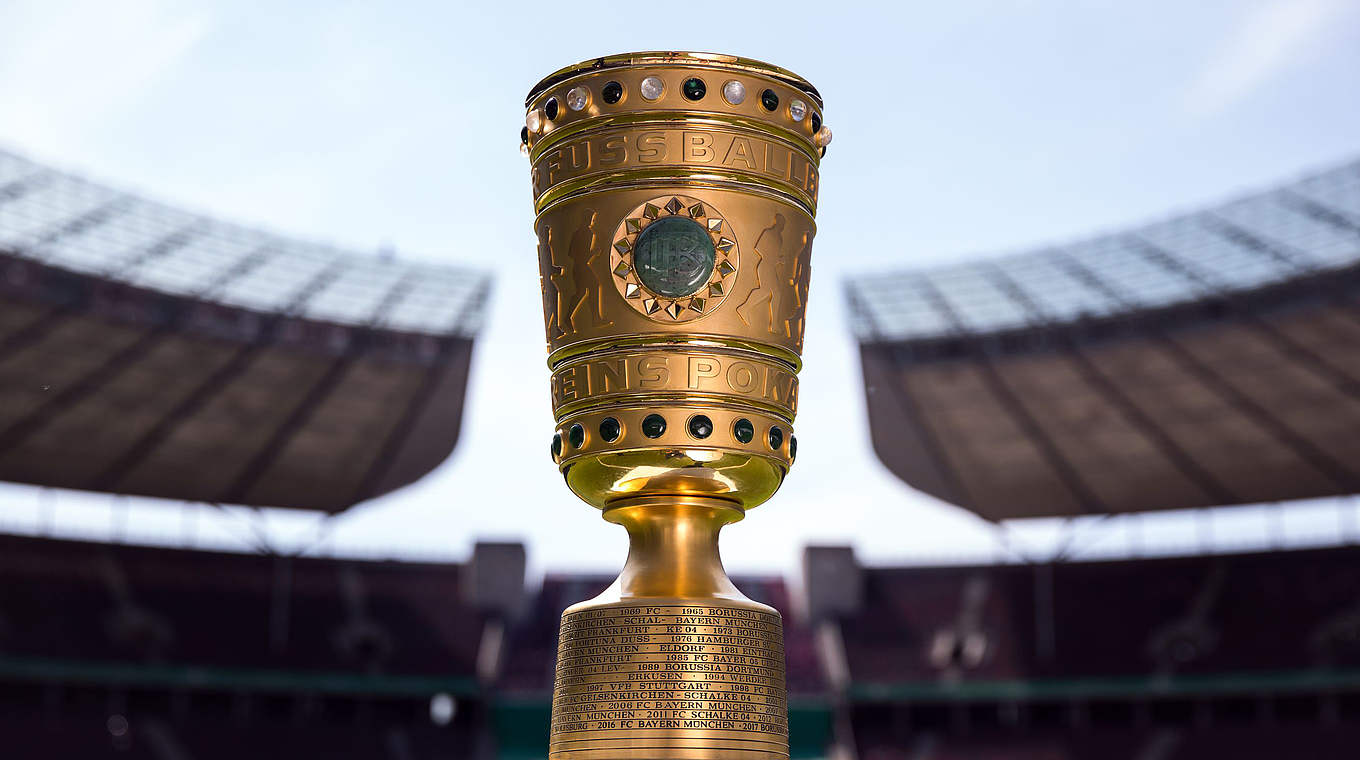 Viertelfinale Hier ist der DFB-Pokal zu sehen DFB