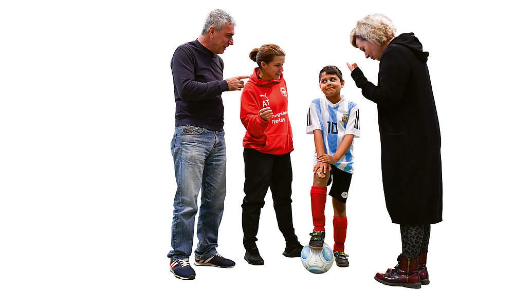 Die Eltern sind die wichtigsten Ratgeber für junge Spieler. © Conny Kurth/Philippka