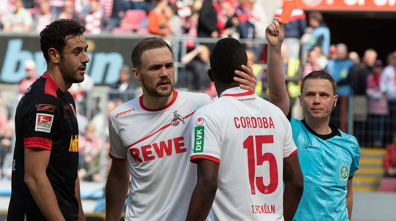 Nach Roter Karte gegen Regensburg: Zwei Spiele Sperre für Jhon Cordoba © GettyImages