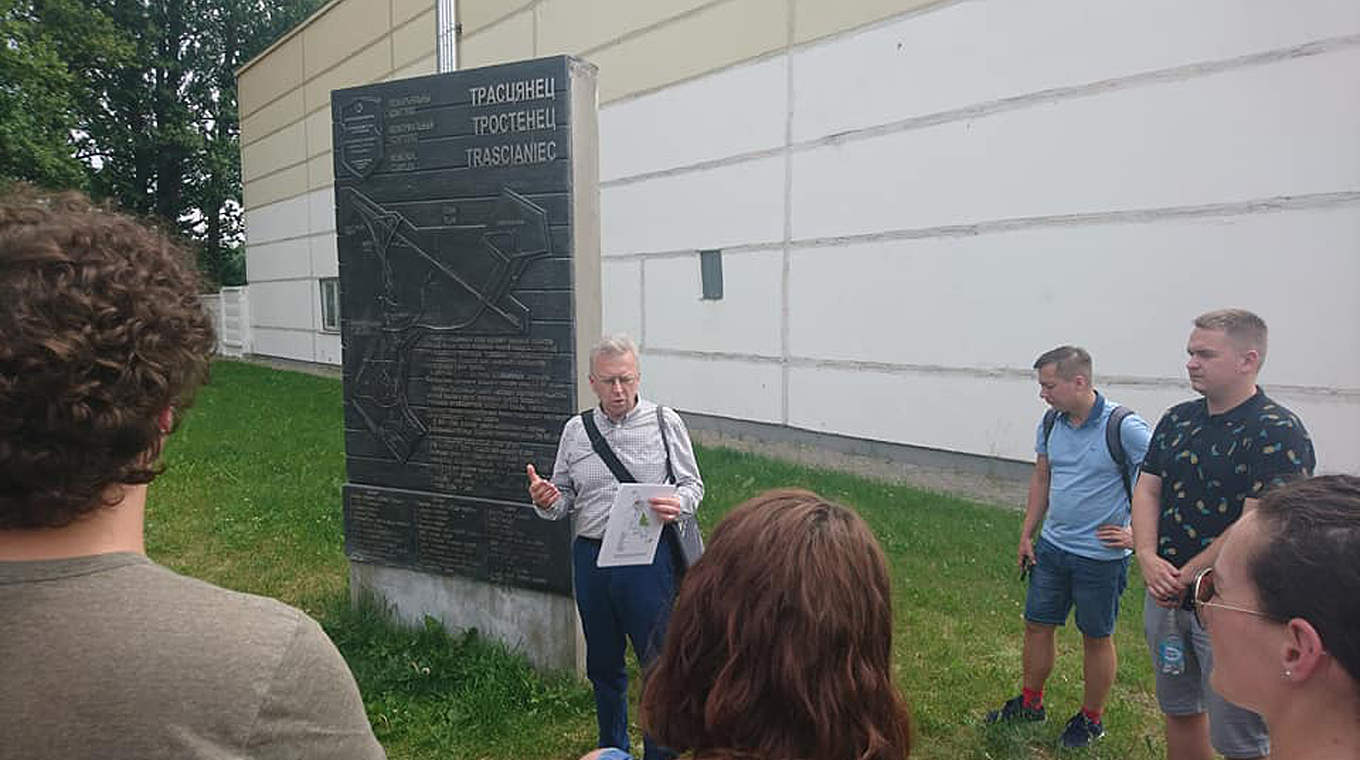 Führt durch die Gedenkstätte Maly Trostenez: der Minsker Historiker Dr. Sjarhej Novikau © DFB