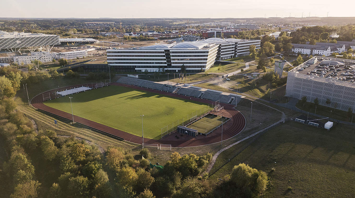 Gebruikelijk Arena Savant DFB bezieht EM-Quartier 2020 bei adidas in Herzogenaurach :: DFB -  Deutscher Fußball-Bund e.V.