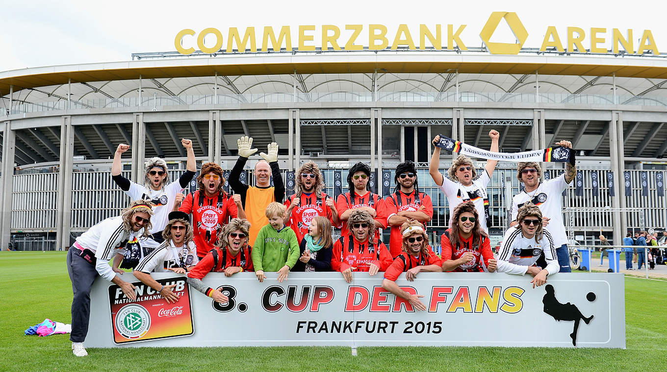 Cup der Fans: Luden setzen auf Teambuilding und Perücken :: DFB
