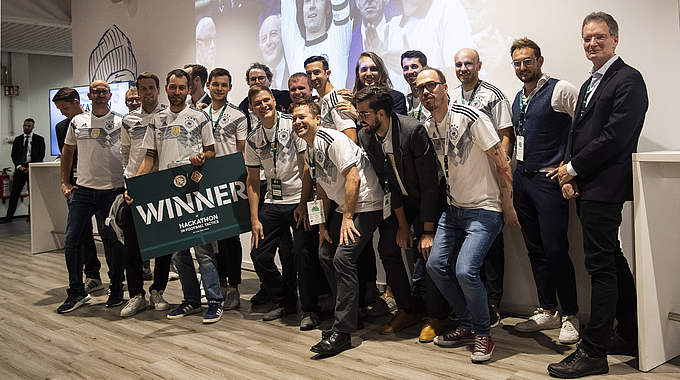 Am Rande des Länderspiels zwischen Deutschland und Niederlande veranstalteten der niederländische Verband KNVB und die DFB-Akademie den ersten Fußball-Taktik-Hackathon. Sieger wurde das deutsche Team, das sich gegen den Nachbarn durchsetzte. © Getty Images