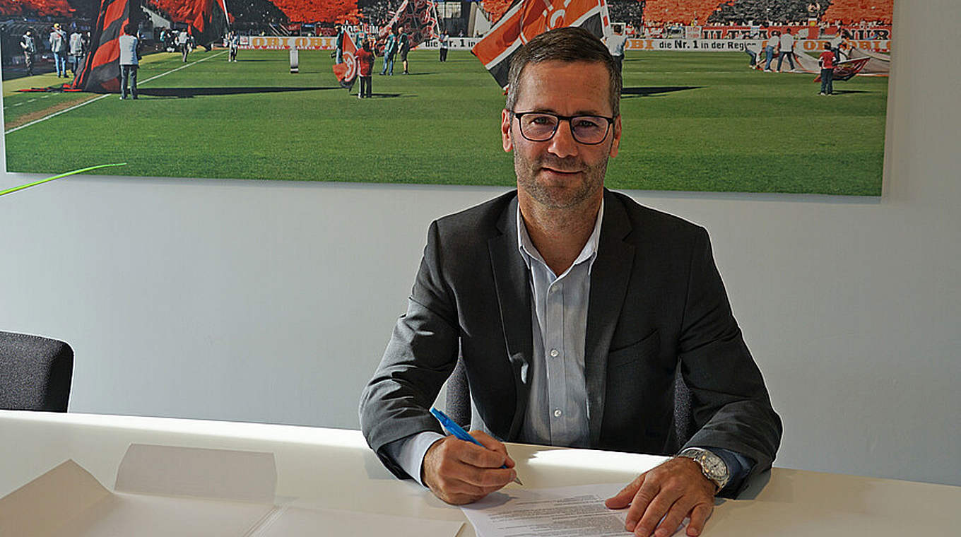 "Michael war unsere Wunschlösung dafür": Wiesinger ist der neue FCN-Nachwuchschef © 1. FC Nürnberg