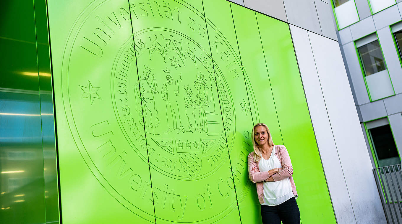 Turid Knaak und das UniLeben DFB Deutscher FußballBund e.V.