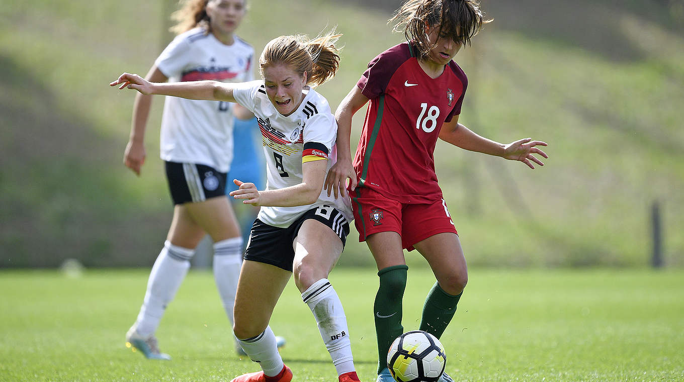 4 1 Gegen Portugal U 19 Holt Gruppensieg Dfb Deutscher