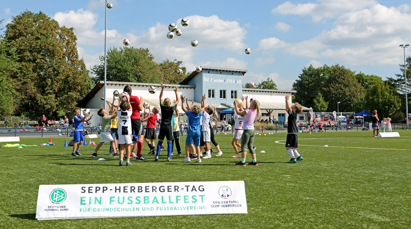 Erhält 150.000 Euro: Sepp-Herberger-Stiftung fördert unter anderem Schul-Fußballtage © Sepp-Herberger-Stiftung