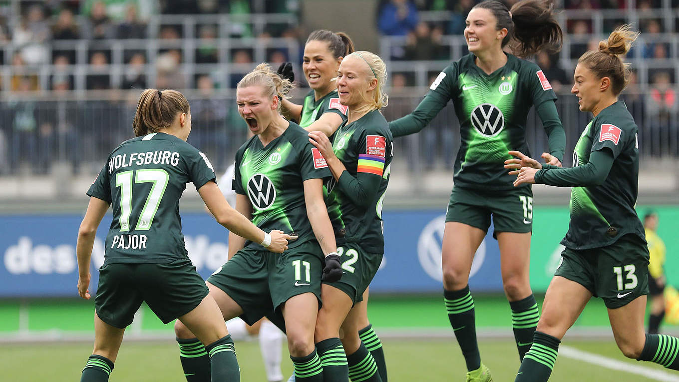 Wolfsburg Kommt Grosses Los Fur Gutersloh Dfb Deutscher