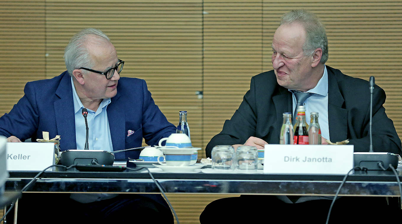 "Im Sinne von Egidius Braun tätig sein": DFB-Präsident Fritz Keller und Dirk Janotta © Carsten Kobow