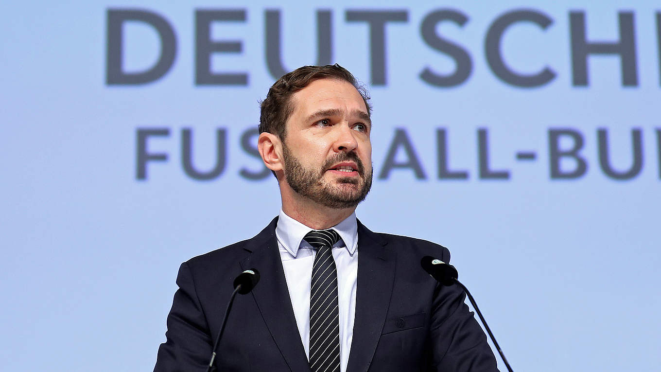 Stellungnahme von Generalsekretär Curtius DFB Deutscher Fußball