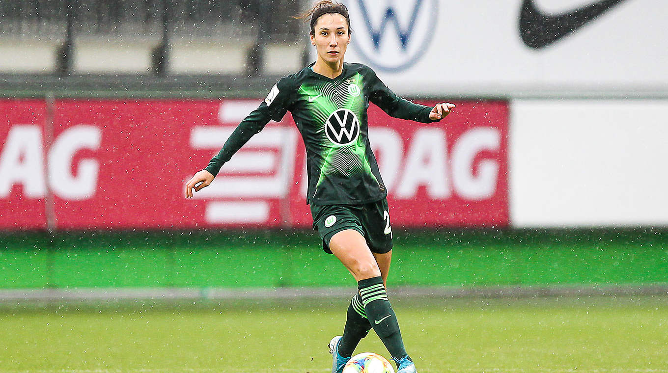 Seit 2018 beim Deutschen Meister VfL Wolfsburg: Nationalspielerin Sara Doorsoun © imago images/MaBoSport