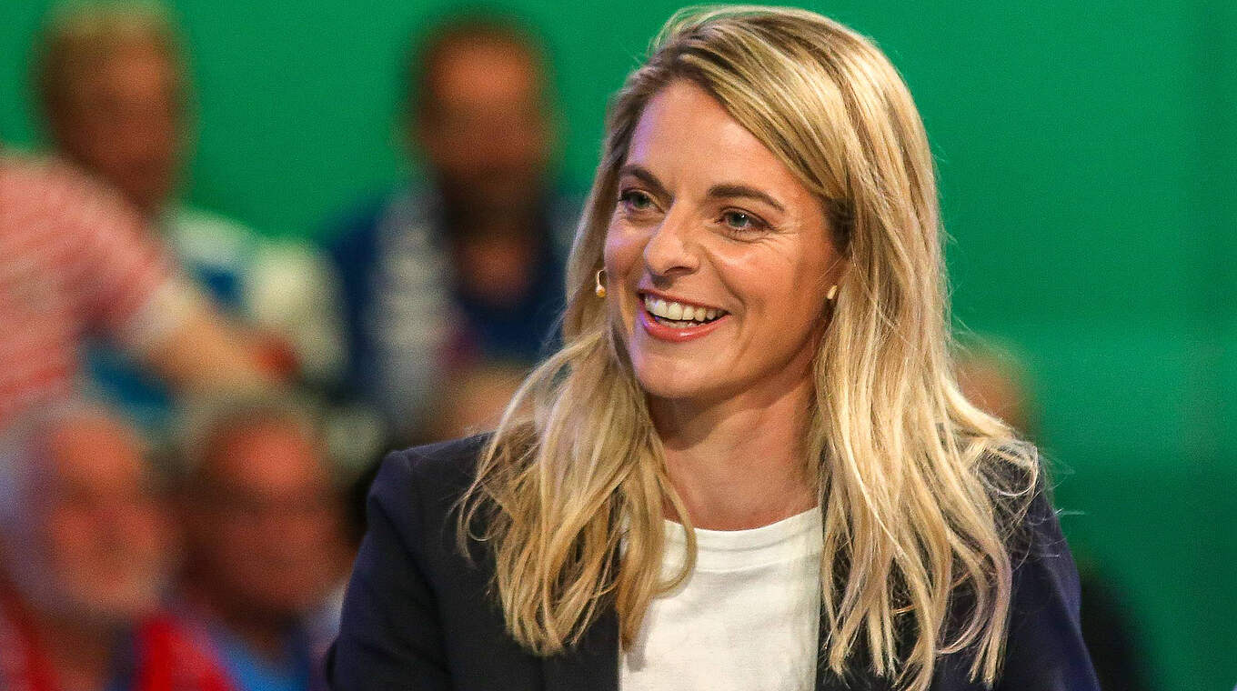 Onlineseminar mit Weltmeisterin Nia Künzer DFB Deutscher Fußball