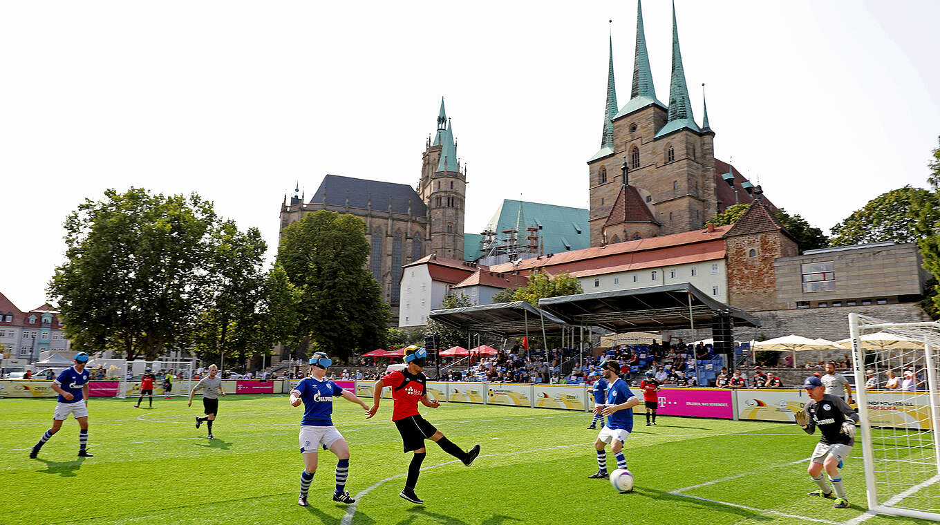 Tolle Kulisse: Die Blindenfußball-Bundesliga startet in Erfurt © Carsten Kobow