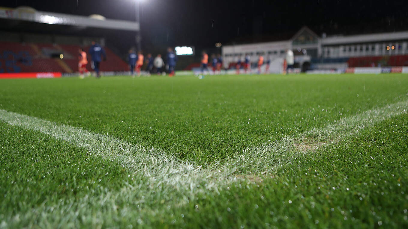 Pitch of the Year: Unterhaching hat besten Rasen der 3. Liga :: DFB ...