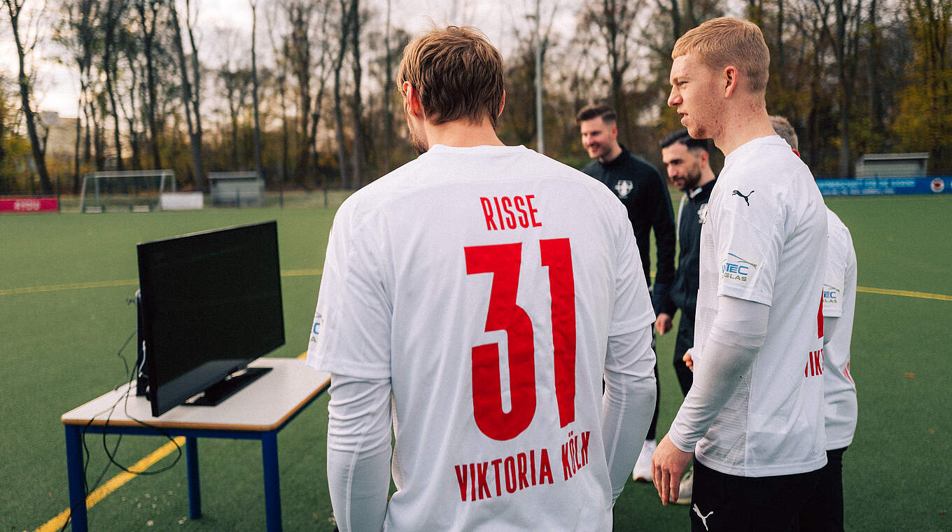 "Profis wollten beim Dreh unbedingt gegen eSportler spielen": eFootball bei der Viktoria © FC Viktoria Köln
