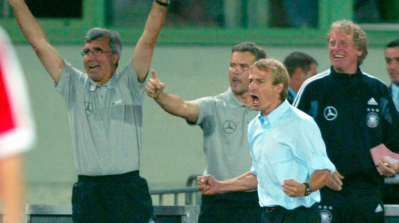 Jubel über den Auftaktsieg 2004 in Österreich: Jürgen Klinsmann © Getty Images