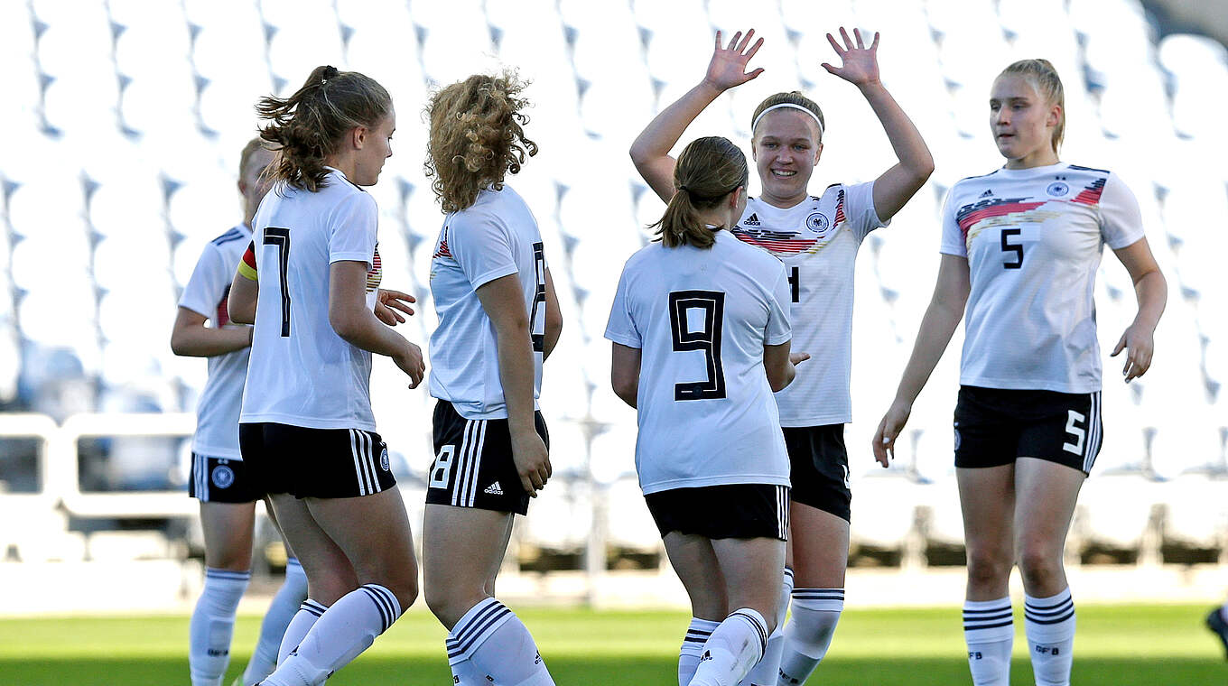 Wollen auch gegen Gastgeber Portugal jubeln: Die deutschen U 17-Juniorinnen © Getty Images