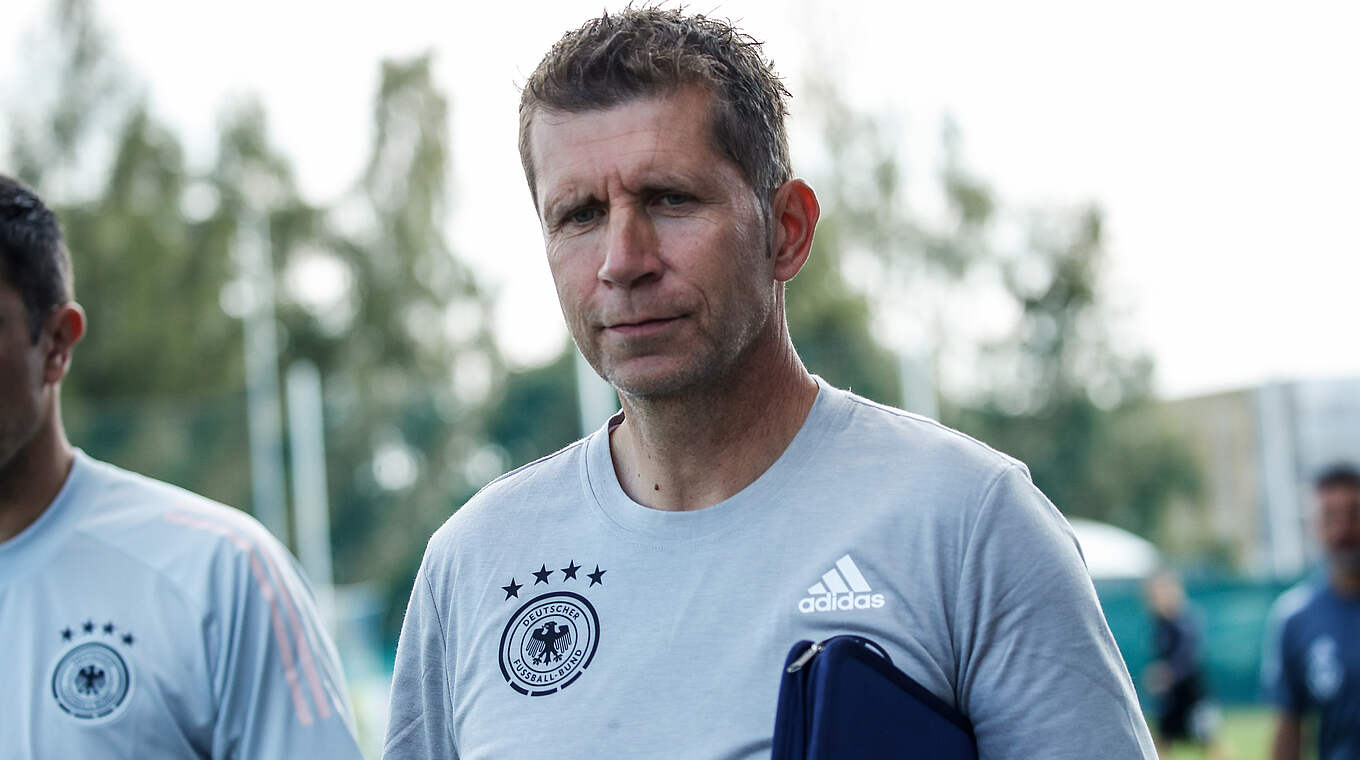 Freut sich auf "drei attraktive Gegner": DFB-Trainer Guido Streichsbier © Jasmin Walter/Getty Images/DFB